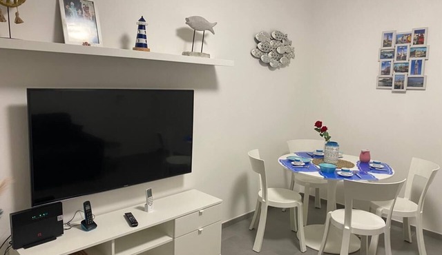 Brand new one-bedroom apartment in the historic center of Sottomarina, murazzi area.