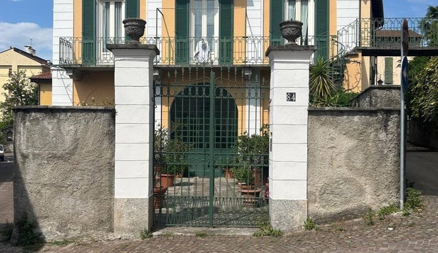 Ca del Lac, just a short walk from Lake Maggiore
