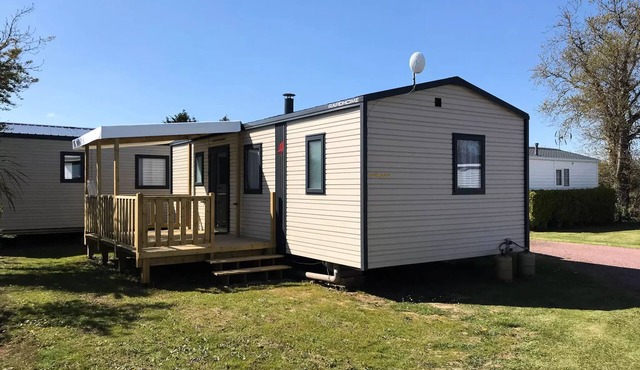 Campsite Le Rivage * - Mobil home Grand Confort - 2 bedrooms 4 people in QUETTEHOU