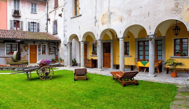 Casa Borgo by Lago Reisen