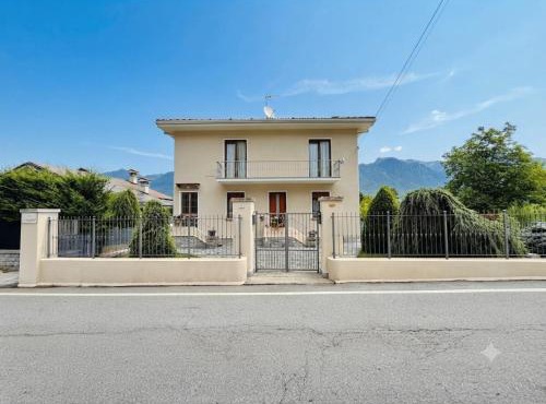 Casa GioBet Vista sulle Alpi, giardino & relax