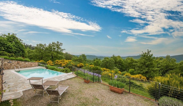 Casale Torricella: Relax Among Woods with Sea View