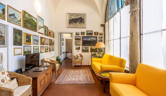 Charm and History in Brescia Center - Dogeshouse