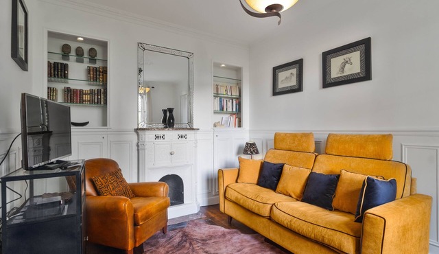 Charming flat in old Paris in Paris