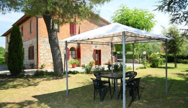 Cinuzza Piccolo by Interhome