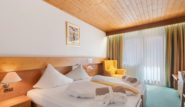 Comfort Room 'Hotel Pankraz 114' with Mountain View, Shared Terrace & Wi-Fi