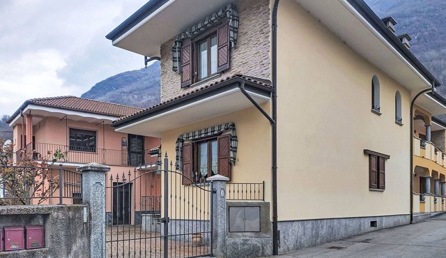 Cosy apartment for 5 people with WIFI, TV and terrace