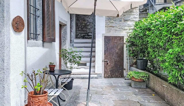 Cosy apartment for 2 people with WIFI, TV and terrace