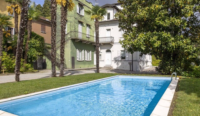Cosy apartment for 4 guests with pool and TV