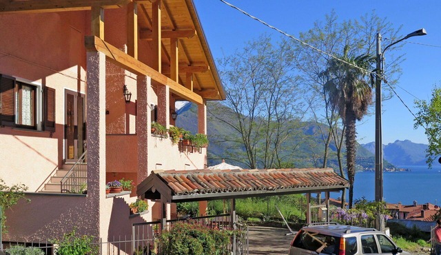 Cosy apartment for 4 guests with WIFI, TV, terrace and pets allowed