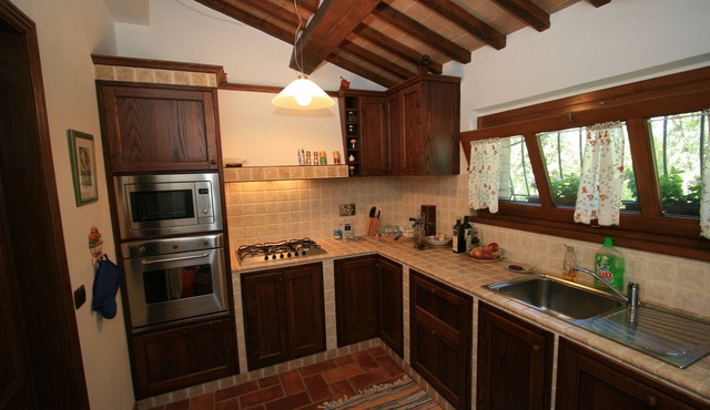 Cottage With Pool in the Countryside Between Woods and Olive Groves