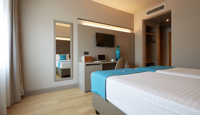 DC Hotel International