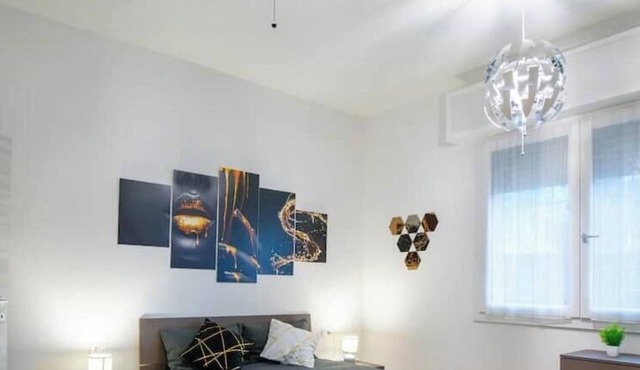 Deluxe, 7 people, close to Modena & Bologna