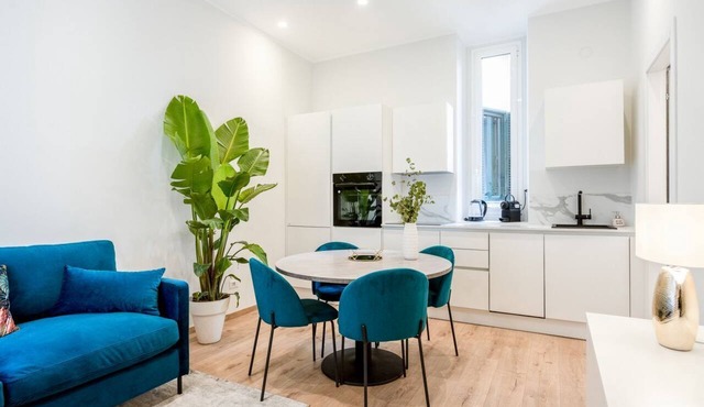 Design Flat in NoLo (10 min Central Station)