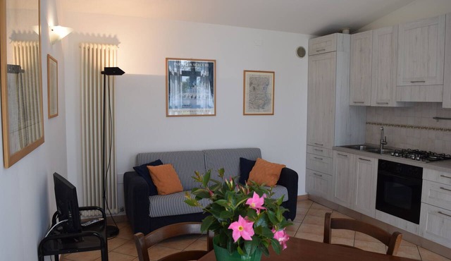 Detached apartment in ancient greenhouse near Padua