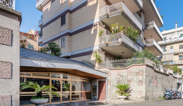 Discover this vacation apartment in the capital of Italy - look forward to a vacation with unique me