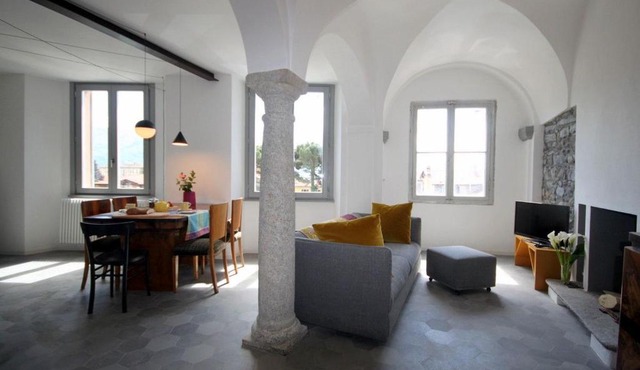Due Colonne - Menaggio by LoveComo