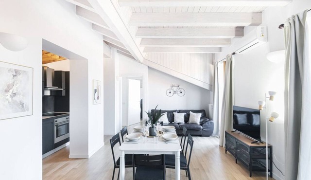 Easylife - Jewel with balcony in Porta Ticinese