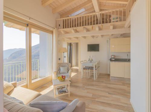 EnjoyIseoLake - Monet - Accogliente appartamento con terrazza e vista sul lago