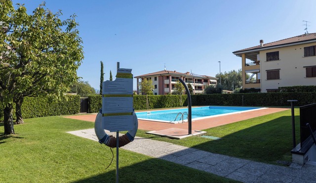 Erny 9 By Case al Lago