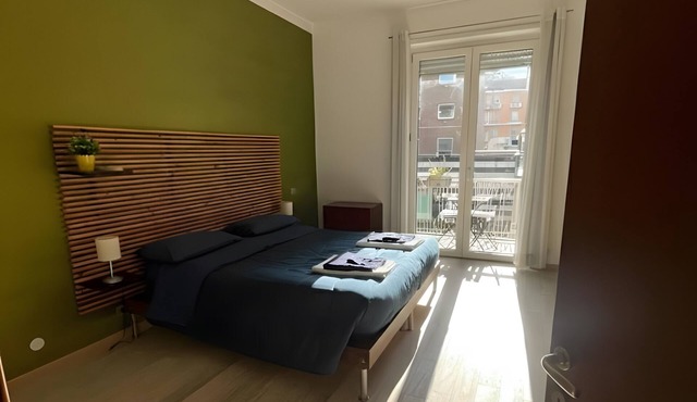 Experience Turin Metro Apartment with Balcony, Wi-Fi & Air Conditioning