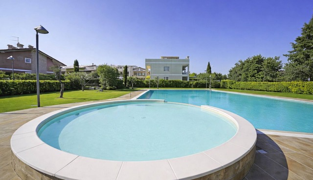 Francy House: Pool, Relaxation, Lake Garda, A/C, WiFi