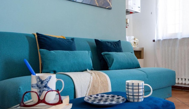 Golden Tree - Castelletto Ticino - Private Garage - WiFi