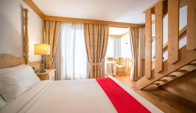 Grifone Dolomiti Resort