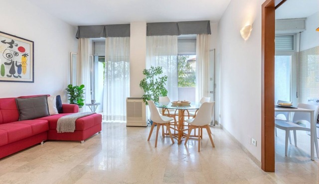 GuestHost - Ferrara 5 min from Station Apartment x5