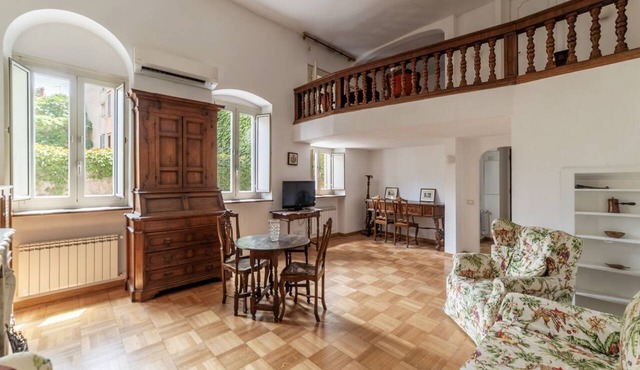 GuestHost - Historic Center Apartment Lungotevere