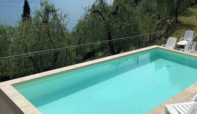 Holiday apartment with air conditioning and Internet