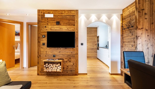 Holiday Apartment "Wegscheiderhof Gartenwohnung" with Mountain View, Private Sauna & Wi-Fi