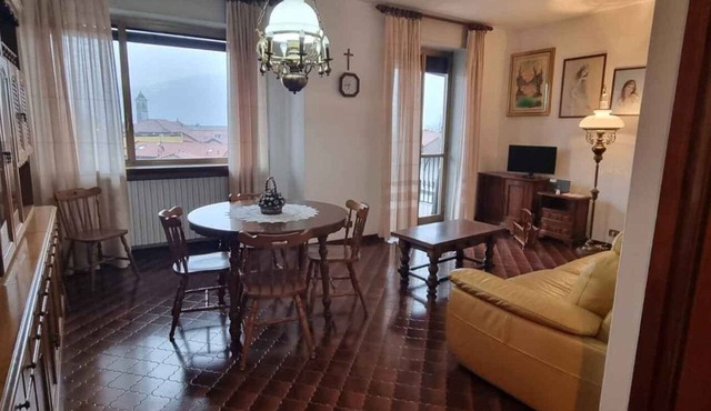 Holiday apartment with balcony and lake view