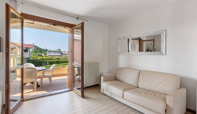 Holiday Home 'Casa Vacanze Da Ricky' with Shared Pool, Wi-Fi and Air Conditioning
