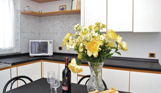 Homerez - Elegant Villa in Genova, Garden and View