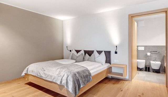 Hotel Murrer Junior Suite 110 with Mountain View, Spa, and Wellness Area