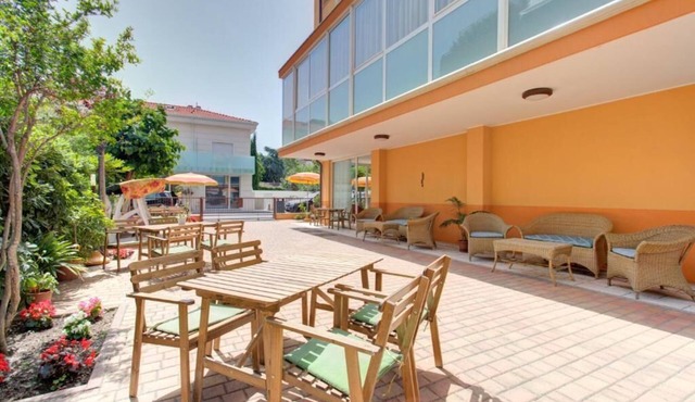 Hotel Nella