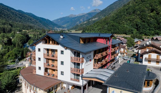 Hotel Val Di Sole