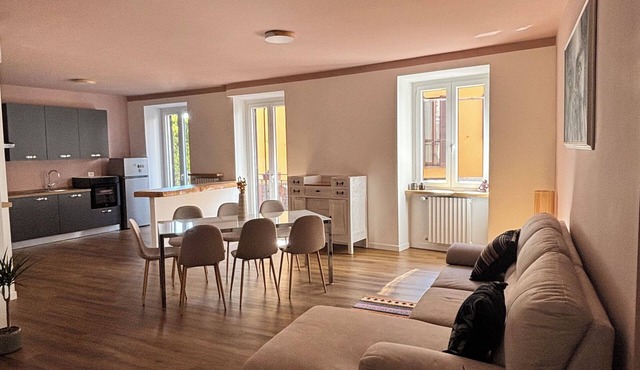 House Eliana apartment Moon A stone's throw from the lake