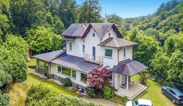 Il Gioiellino: Lake Maggiore Villa with Inside Pool and Sauna, Gignese, Italy