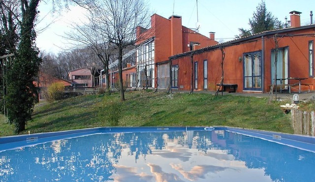 Il Quadrifoglio: 4 exclusive residences surrounded by nature, tranquility & pool