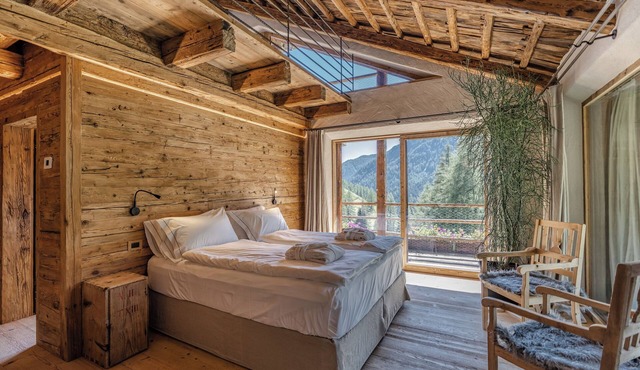Chalet Cesa del Louf by Fantasia Villas