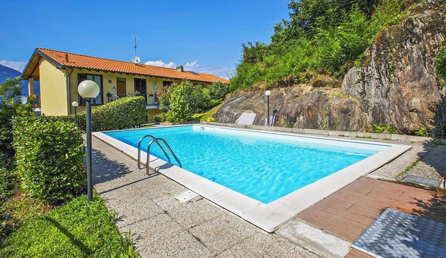 With great attention to detail furnished studio apartments in a residence with pool
