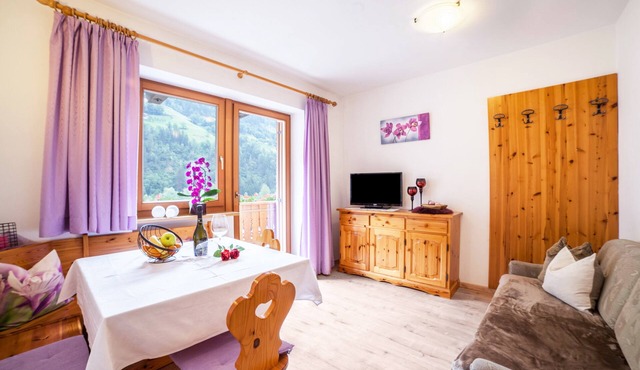 Apartment ‘Sonnenparadies 2’ with Mountain View, Wi-Fi & Garden