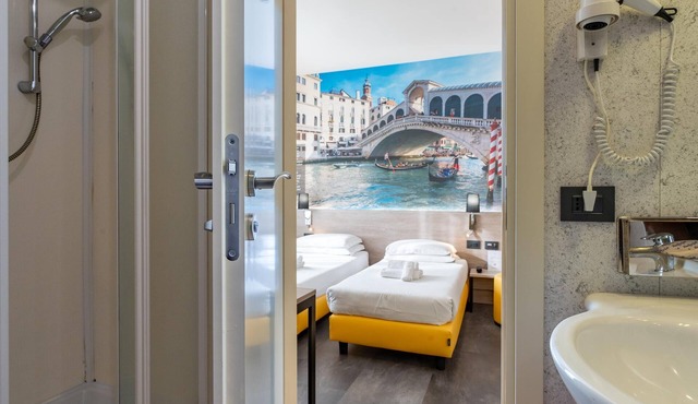 Jet Hotel, Sure Hotel Collection by Best Western