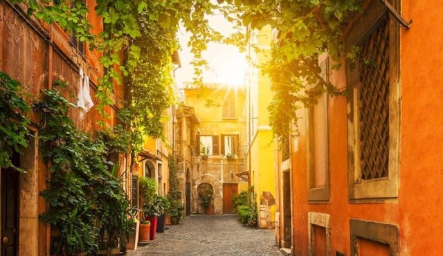 Just totally renewed! Exclusive, perfect apartment in the heart of Rome