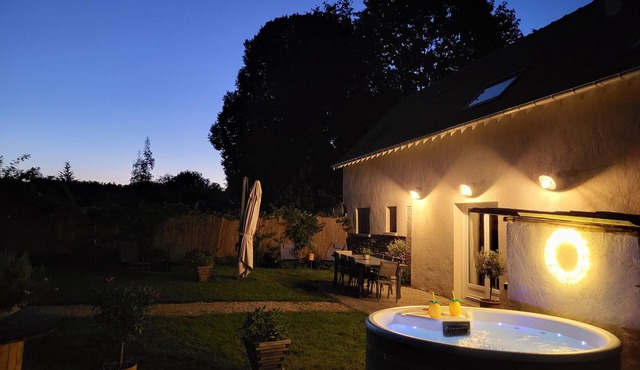 La Heaulmière - 4* gîte with spa, air-conditioned, sleeps 10, Normandy, 1h from Paris in Marcilly-sur-Eure
