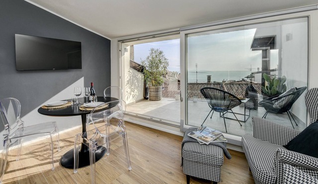 La Piazzetta - Il Vicolo suite apartments with lake view