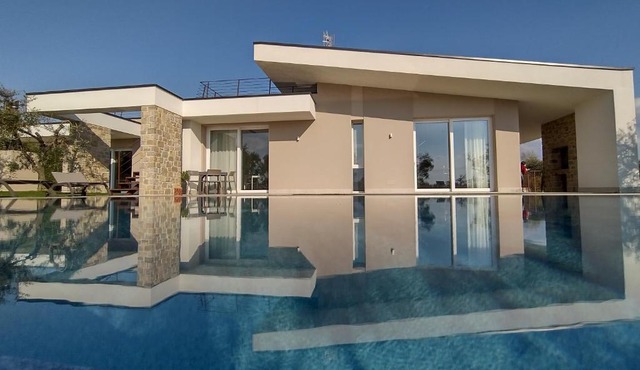 La Rondinella Apartments