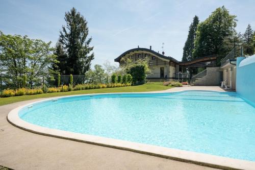 Lakescape - appartamento con terrazza, vista e piscina